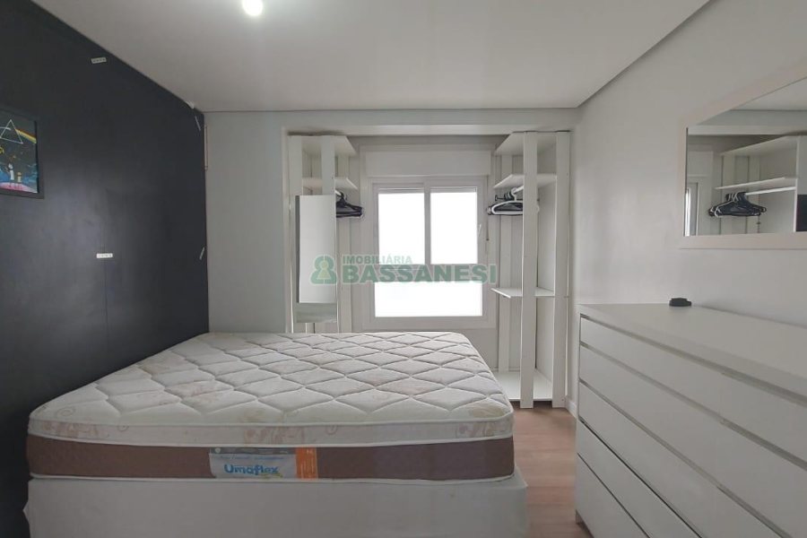 Apto Mobiliado com 40m², 1 dormitório, 1 vaga, no bairro Villagio Iguatemi em Caxias do Sul para Alugar