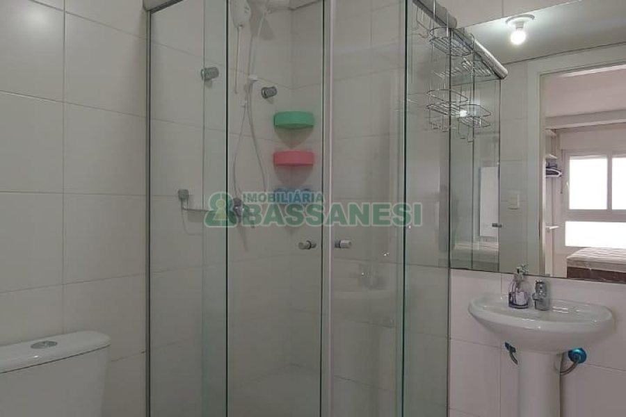 Apto Mobiliado com 40m², 1 dormitório, 1 vaga, no bairro Villagio Iguatemi em Caxias do Sul para Alugar