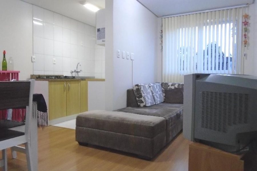 Apartamento com 52m², 1 dormitório, 1 vaga, no bairro Charqueadas em Caxias do Sul para Comprar