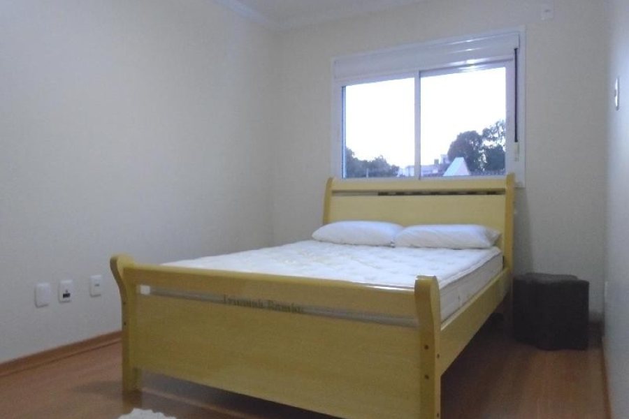 Apartamento com 52m², 1 dormitório, 1 vaga, no bairro Charqueadas em Caxias do Sul para Comprar