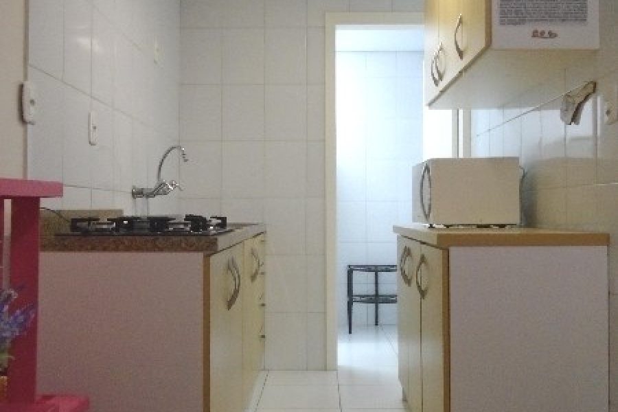 Apartamento com 52m², 1 dormitório, 1 vaga, no bairro Charqueadas em Caxias do Sul para Comprar