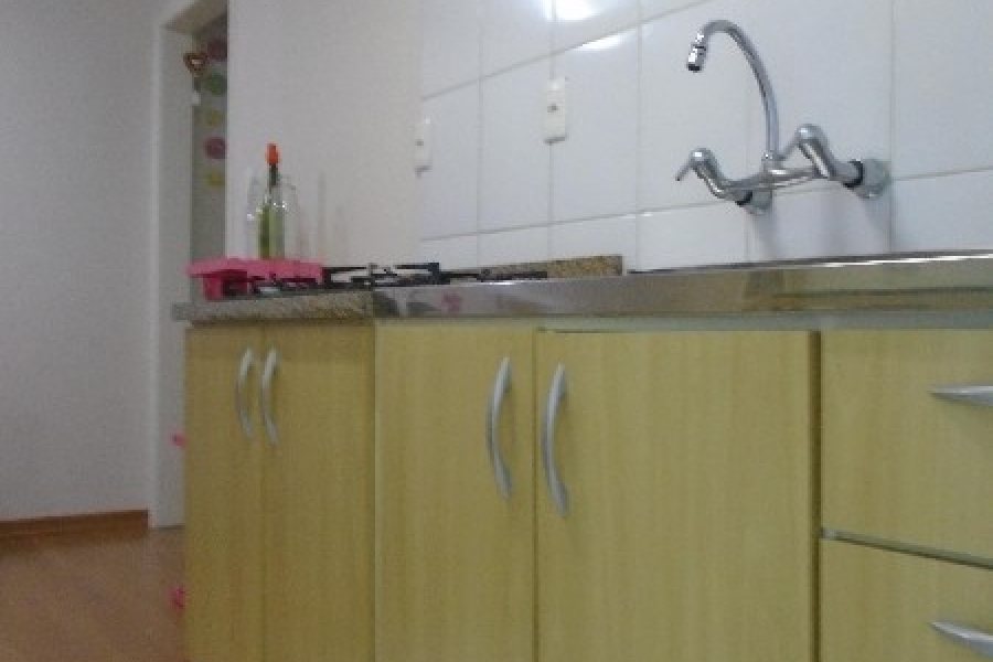 Apartamento com 52m², 1 dormitório, 1 vaga, no bairro Charqueadas em Caxias do Sul para Comprar