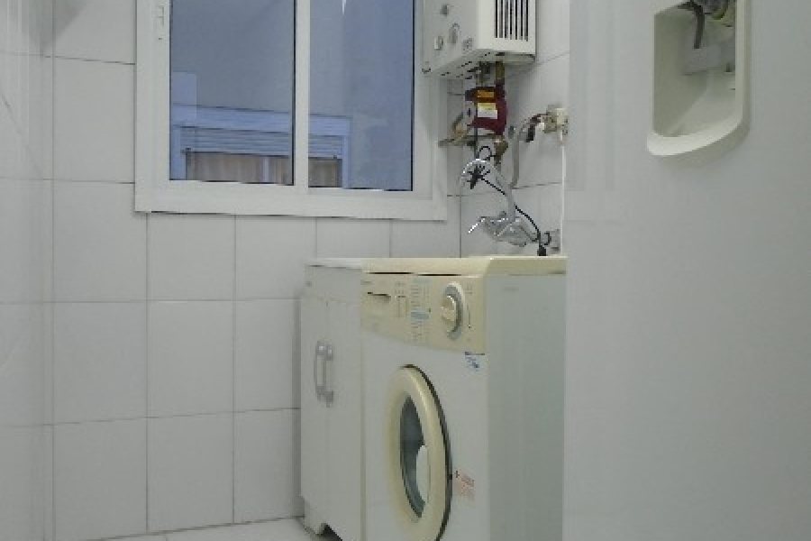 Apartamento com 52m², 1 dormitório, 1 vaga, no bairro Charqueadas em Caxias do Sul para Comprar