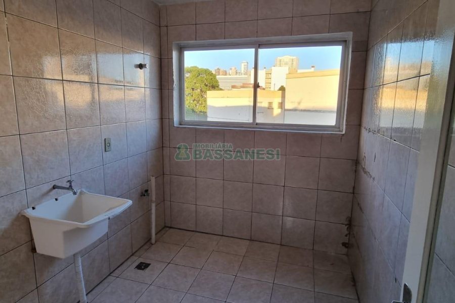 Apartamento com 99m², 3 dormitórios, 1 vaga, no bairro Pio X em Caxias do Sul para Comprar