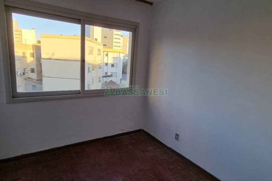 Apartamento com 99m², 3 dormitórios, 1 vaga, no bairro Pio X em Caxias do Sul para Comprar