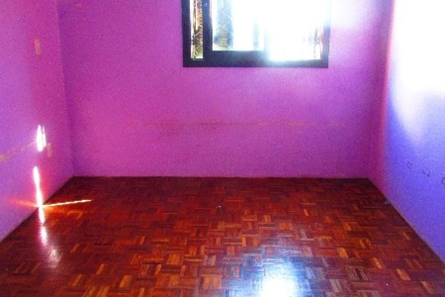 Casa Comercial com 140m², 3 dormitórios, 2 vagas, no bairro Cidade Nova em Caxias do Sul para Comprar