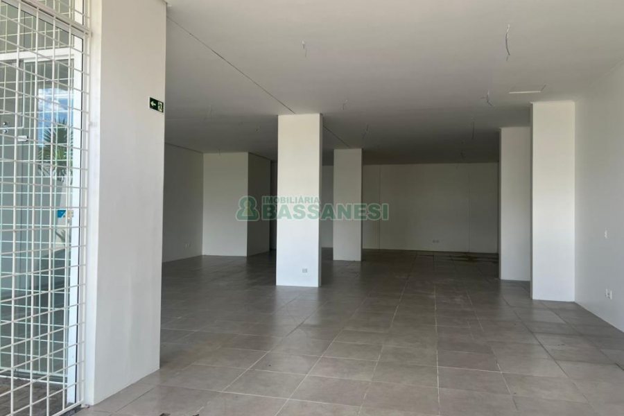 Loja com 211m², no bairro Santa Catarina em Caxias do Sul para Alugar
