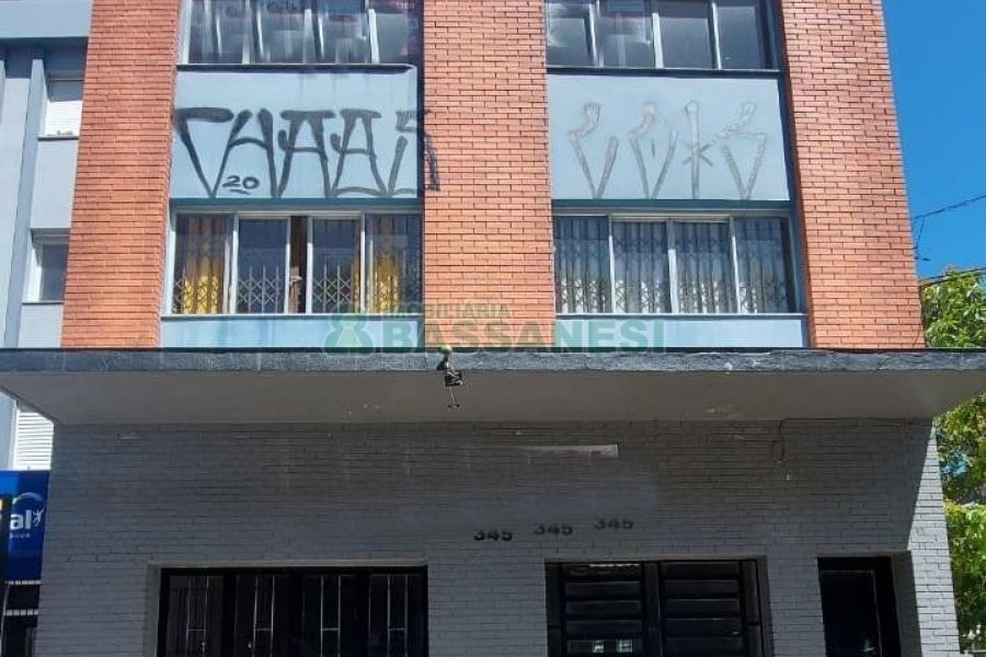 Loja com 130m², no bairro São Leopoldo em Caxias do Sul para Alugar