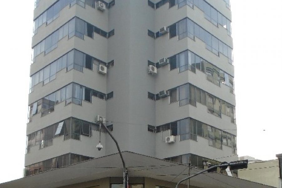 Sala Mobiliada com 56m², 1 vaga, no bairro São Pelegrino em Caxias do Sul para Comprar