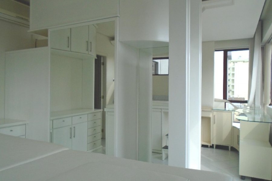 Sala Mobiliada com 56m², 1 vaga, no bairro São Pelegrino em Caxias do Sul para Comprar