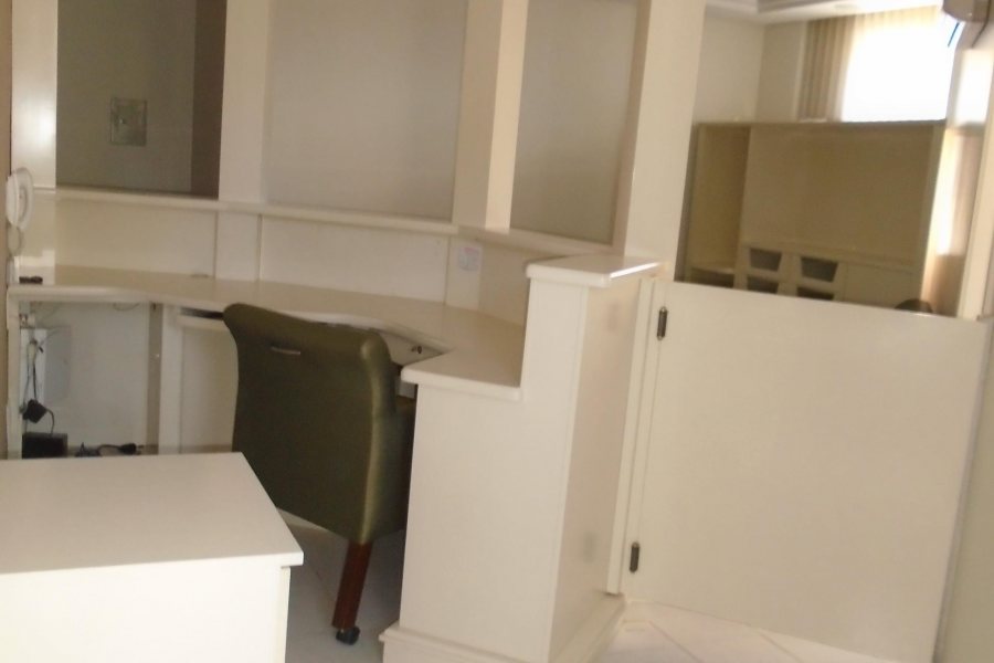 Sala Mobiliada com 56m², 1 vaga, no bairro São Pelegrino em Caxias do Sul para Comprar