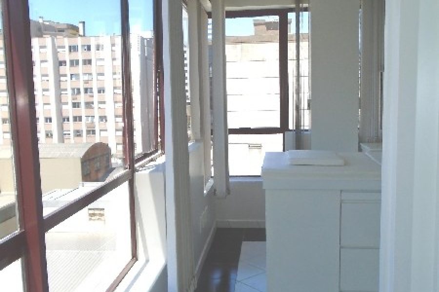 Sala Mobiliada com 56m², 1 vaga, no bairro São Pelegrino em Caxias do Sul para Comprar