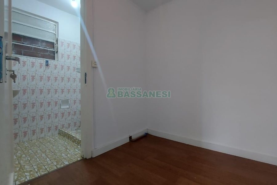 Sala com 25m², no bairro São Pelegrino em Caxias do Sul para Alugar