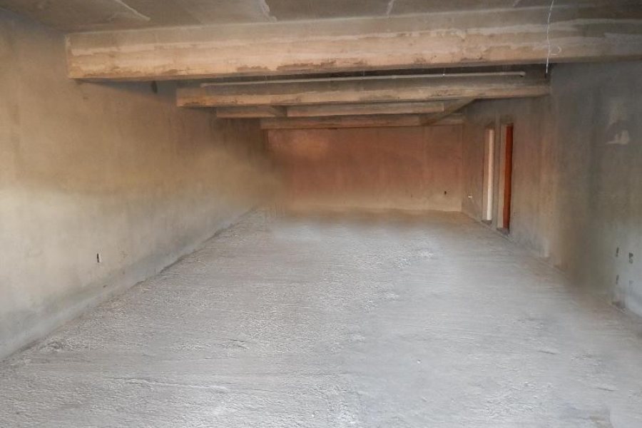 Loja com 80m², no bairro Marechal Floriano em Caxias do Sul para Alugar