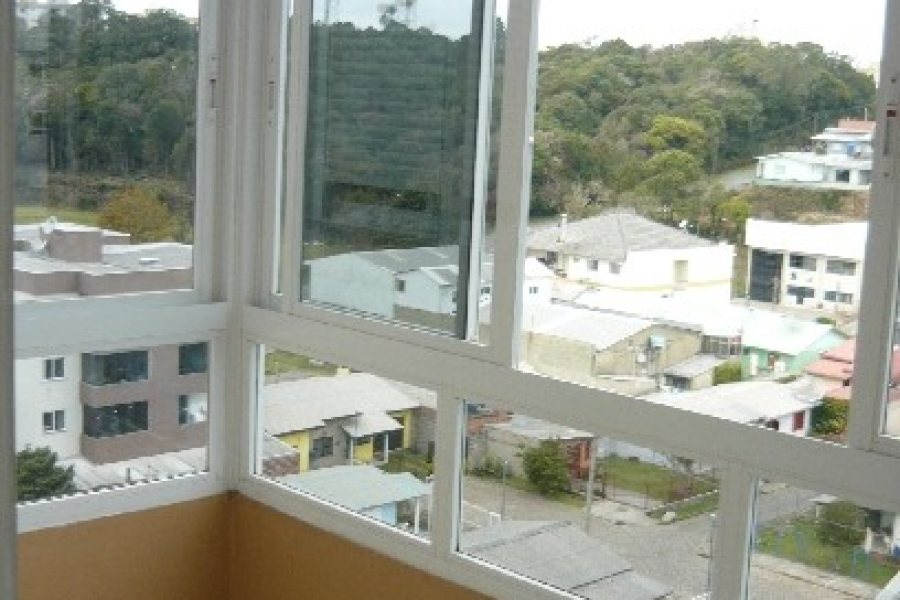 Apartamento com 65m², 2 dormitórios, 2 vagas, no bairro Jardim Eldorado em Caxias do Sul para Comprar