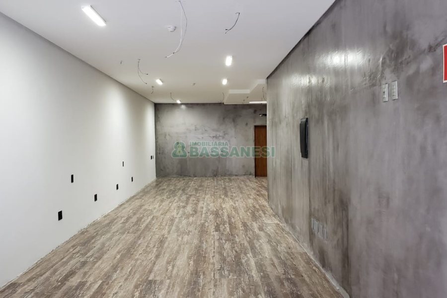 Loja com 65m², no bairro Centro em Caxias do Sul para Comprar