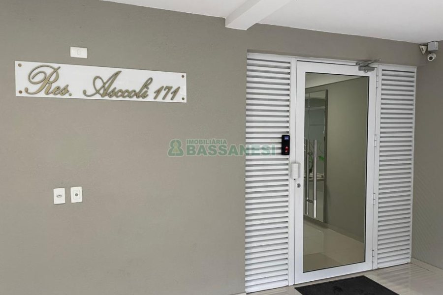 Apto Mobiliado com 148m², 3 dormitórios, 2 vagas, no bairro Madureira em Caxias do Sul para Comprar