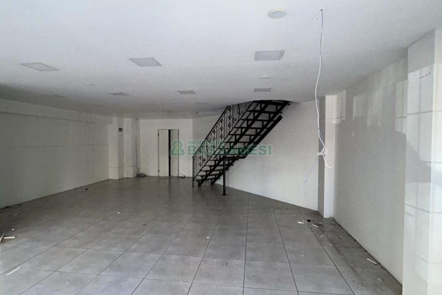 Loja com 115m², no bairro Centro em Caxias do Sul para Alugar