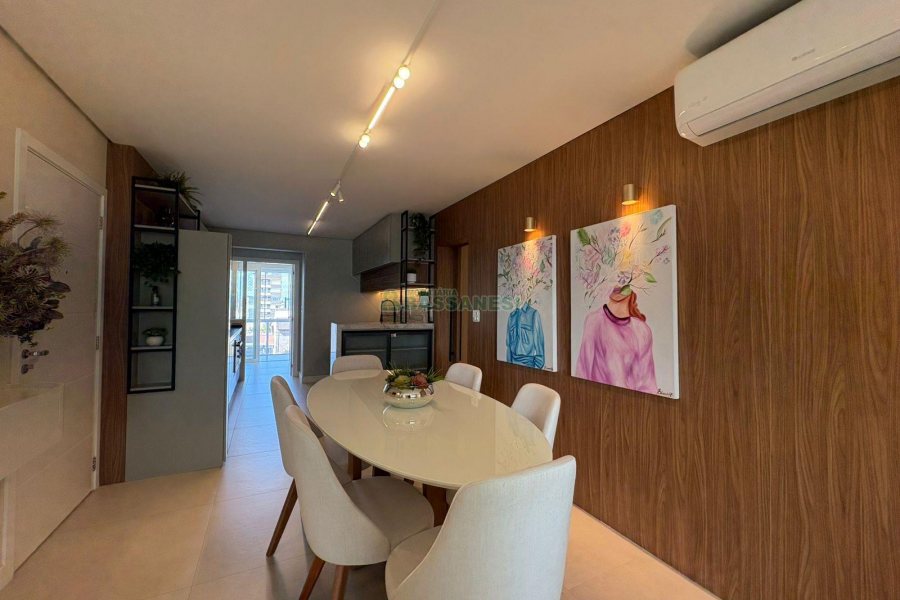 Apartamento com 110m², 3 dormitórios, 2 vagas, no bairro Madureira em Caxias do Sul para Comprar