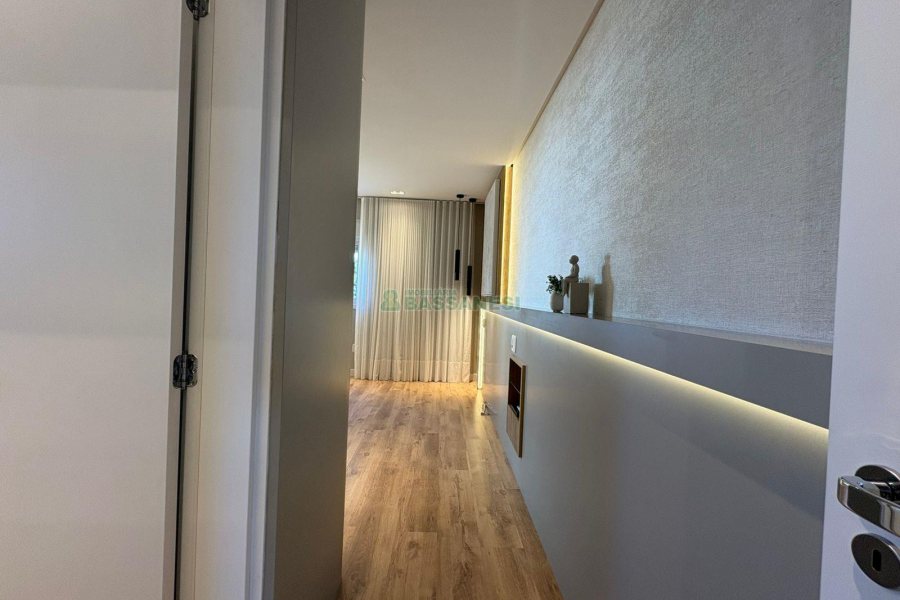 Apartamento com 110m², 3 dormitórios, 2 vagas, no bairro Madureira em Caxias do Sul para Comprar