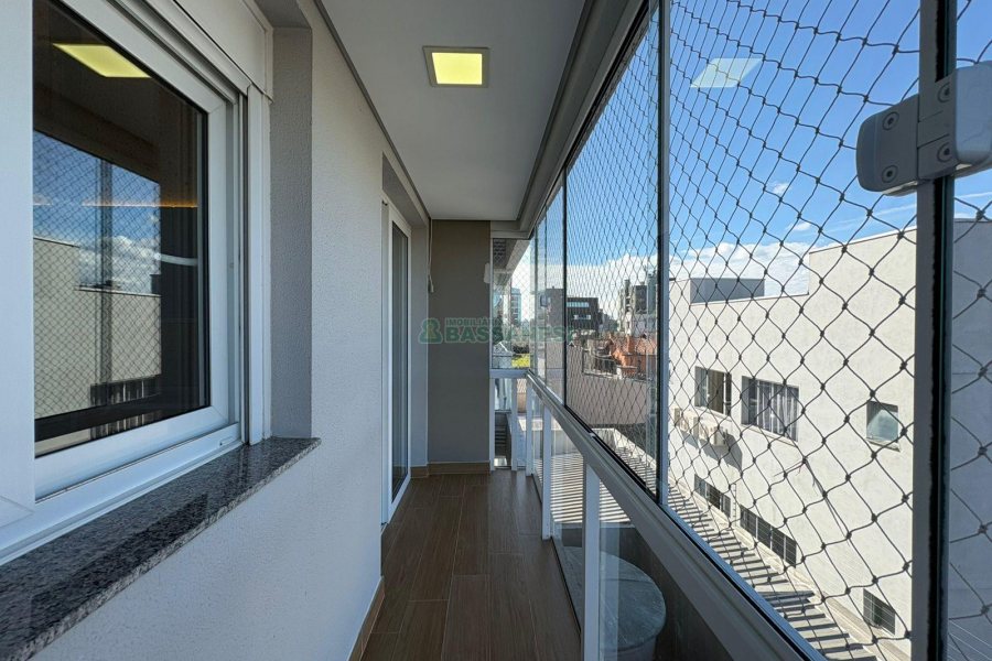 Apartamento com 110m², 3 dormitórios, 2 vagas, no bairro Madureira em Caxias do Sul para Comprar