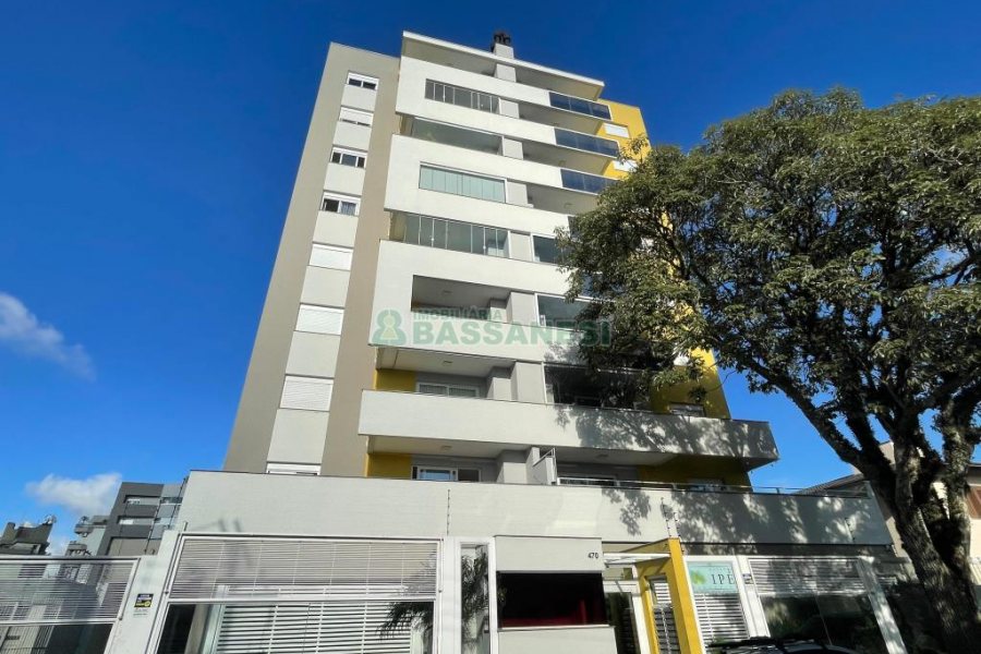 Apartamento com 110m², 3 dormitórios, 2 vagas, no bairro Madureira em Caxias do Sul para Comprar