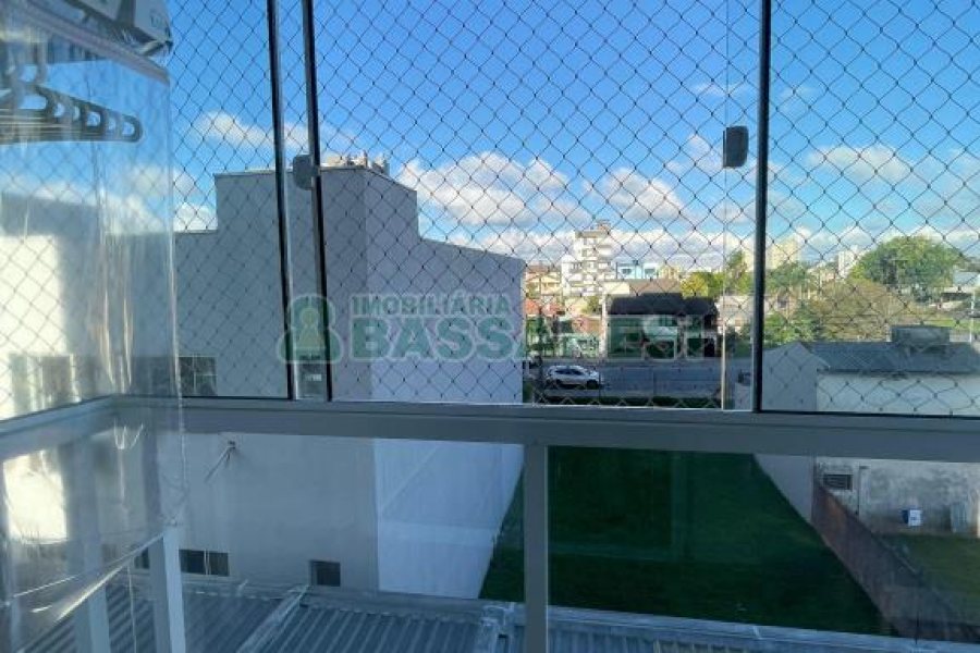 Apartamento com 110m², 3 dormitórios, 2 vagas, no bairro Madureira em Caxias do Sul para Comprar