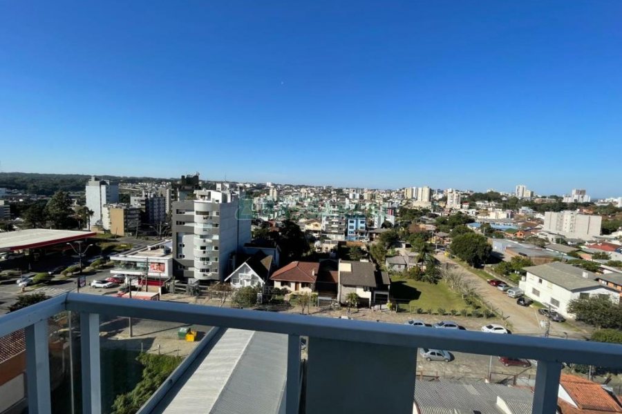 Apartamento com 110m², 3 dormitórios, 2 vagas, no bairro Madureira em Caxias do Sul para Comprar