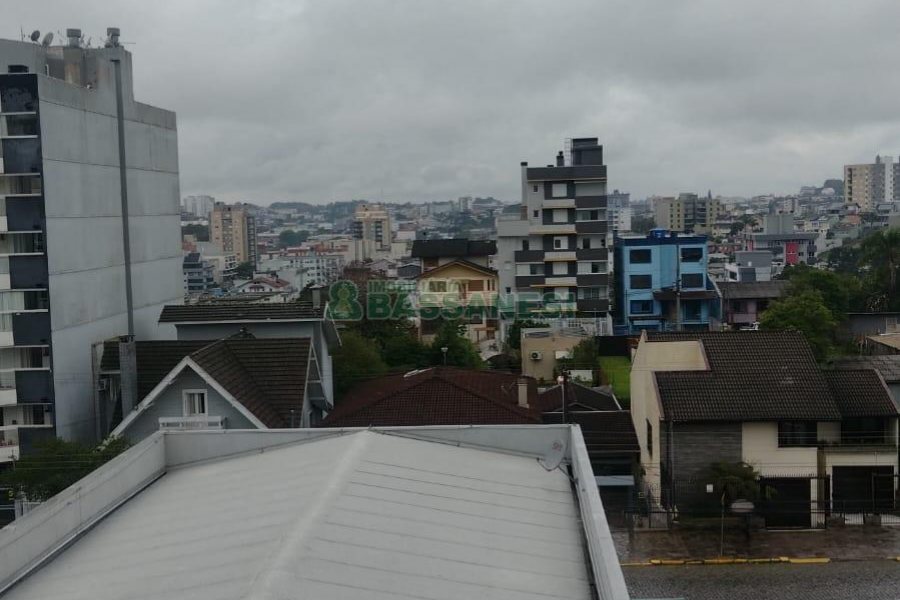 Apartamento com 108m², 3 dormitórios, 2 vagas, no bairro Madureira em Caxias do Sul para Comprar