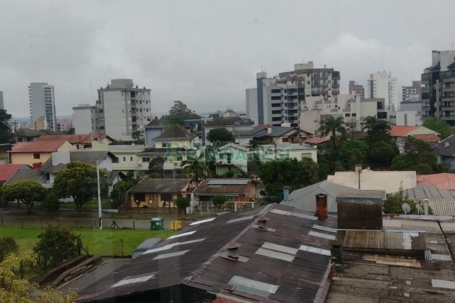 Apartamento com 108m², 3 dormitórios, 2 vagas, no bairro Madureira em Caxias do Sul para Comprar