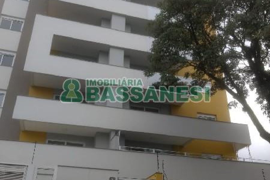 Apartamento com 108m², 3 dormitórios, 2 vagas, no bairro Madureira em Caxias do Sul para Comprar