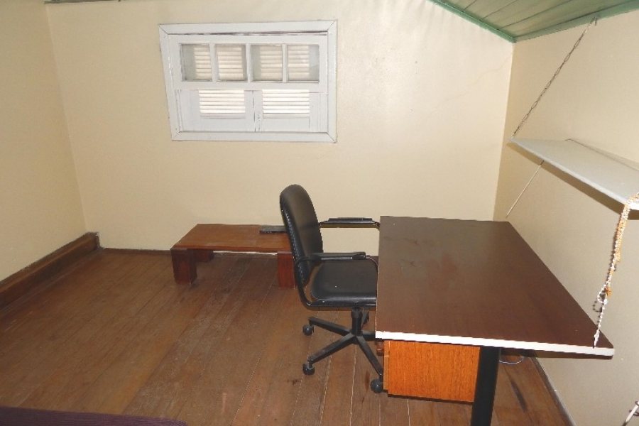 Casa com 111m², 4 dormitórios, no bairro Pio X em Caxias do Sul para Comprar