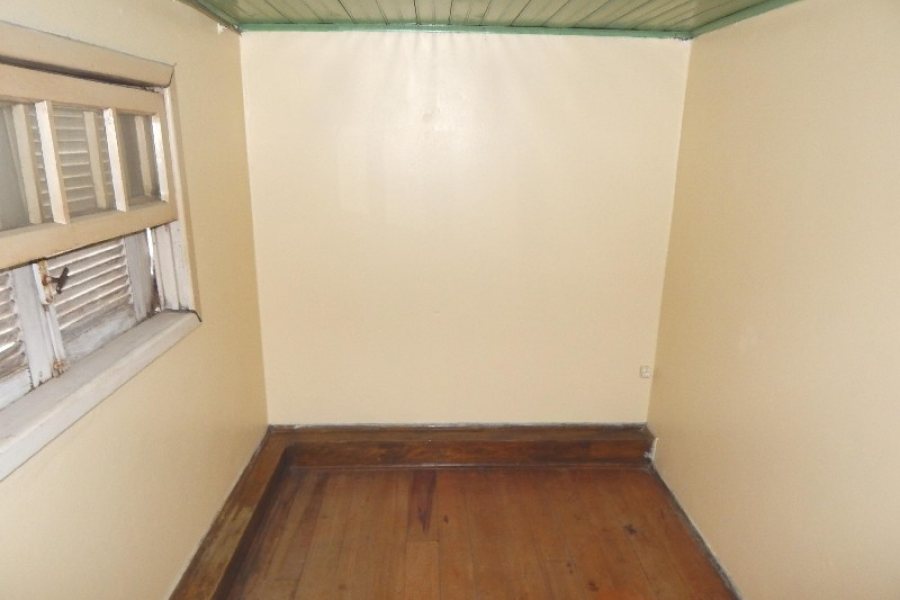 Casa com 111m², 4 dormitórios, no bairro Pio X em Caxias do Sul para Comprar