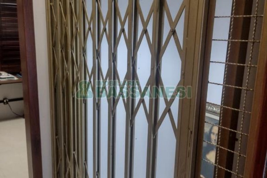 Casa com 892m², 7 dormitórios, 4 vagas, no bairro Petrópolis em Caxias do Sul para Alugar ou Comprar