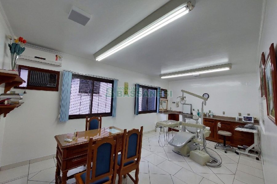 Loja Mobiliada com 120m², no bairro São Pelegrino em Caxias do Sul para Alugar