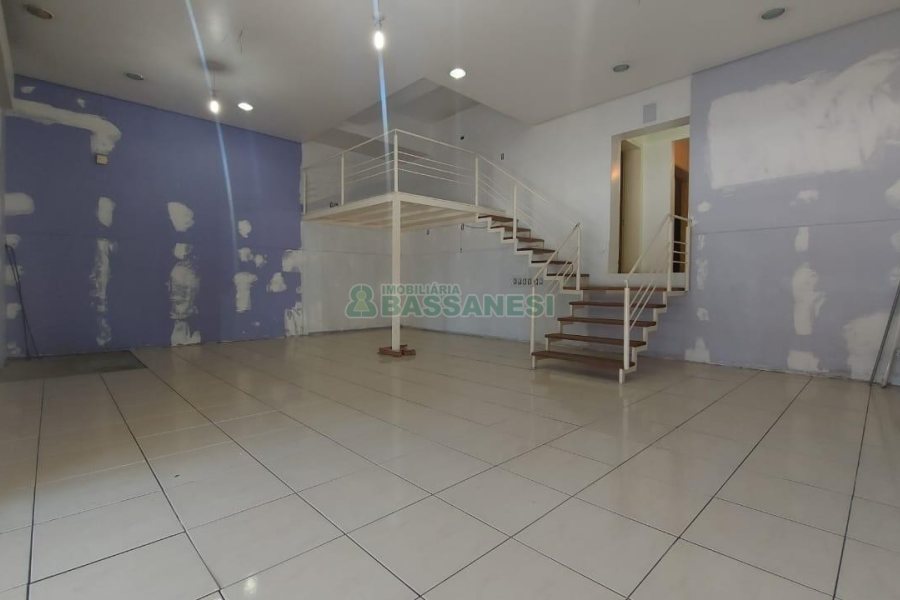 Loja com 56m², no bairro Centro em Caxias do Sul para Alugar