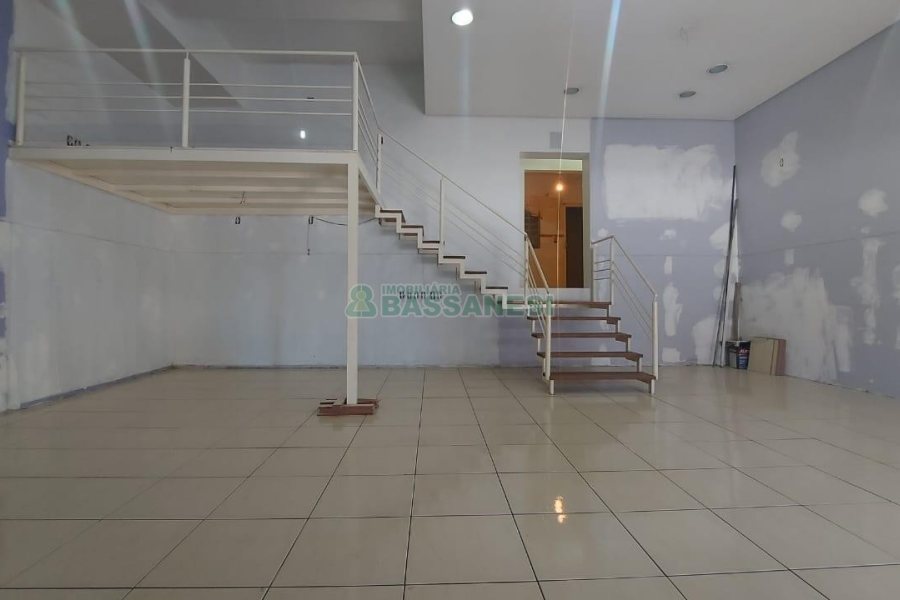 Loja com 56m², no bairro Centro em Caxias do Sul para Alugar
