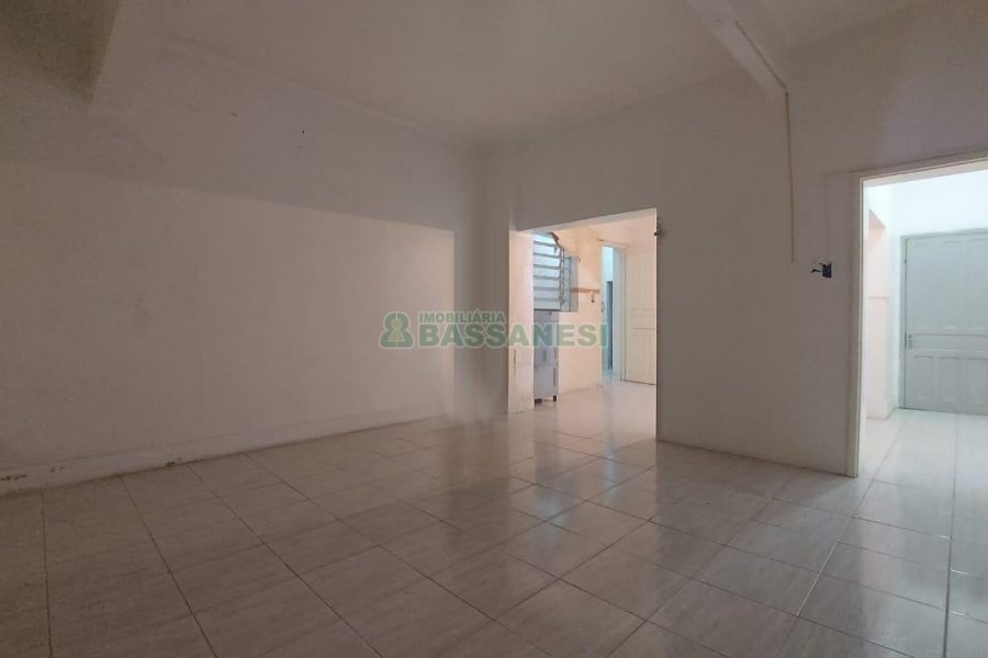 Loja com 56m², no bairro Centro em Caxias do Sul para Alugar