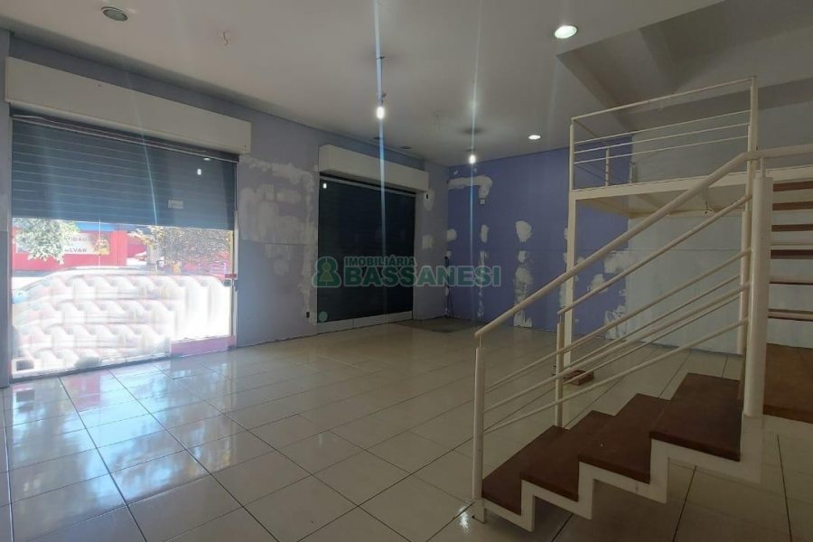Loja com 56m², no bairro Centro em Caxias do Sul para Alugar