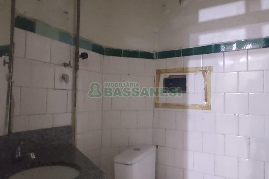 Loja com 56m², no bairro Centro em Caxias do Sul para Alugar