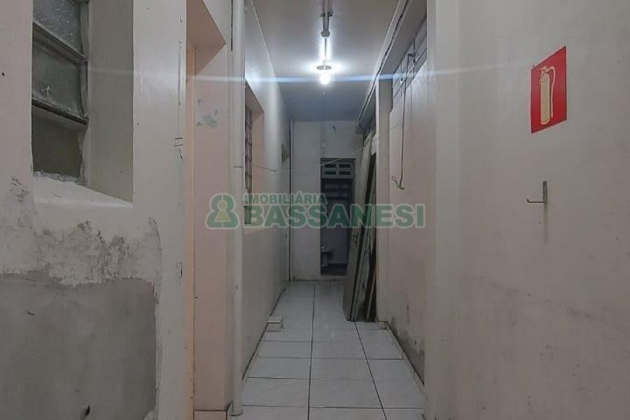 Loja com 56m², no bairro Centro em Caxias do Sul para Alugar