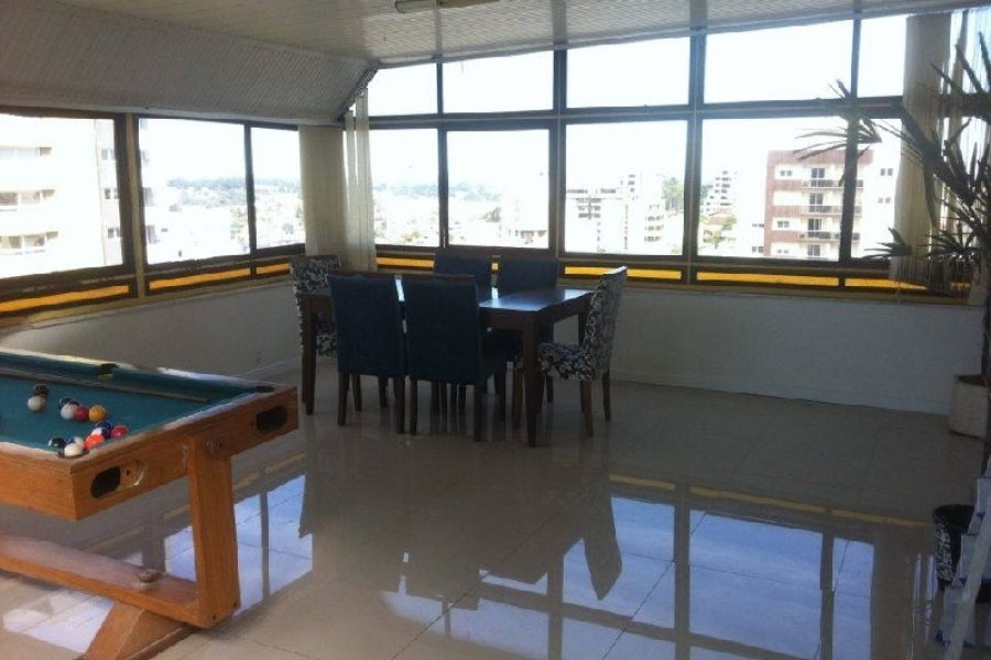 Apto/Cobertura com 157m², 4 dormitórios, 2 vagas, no bairro Panazzolo em Caxias do Sul para Comprar