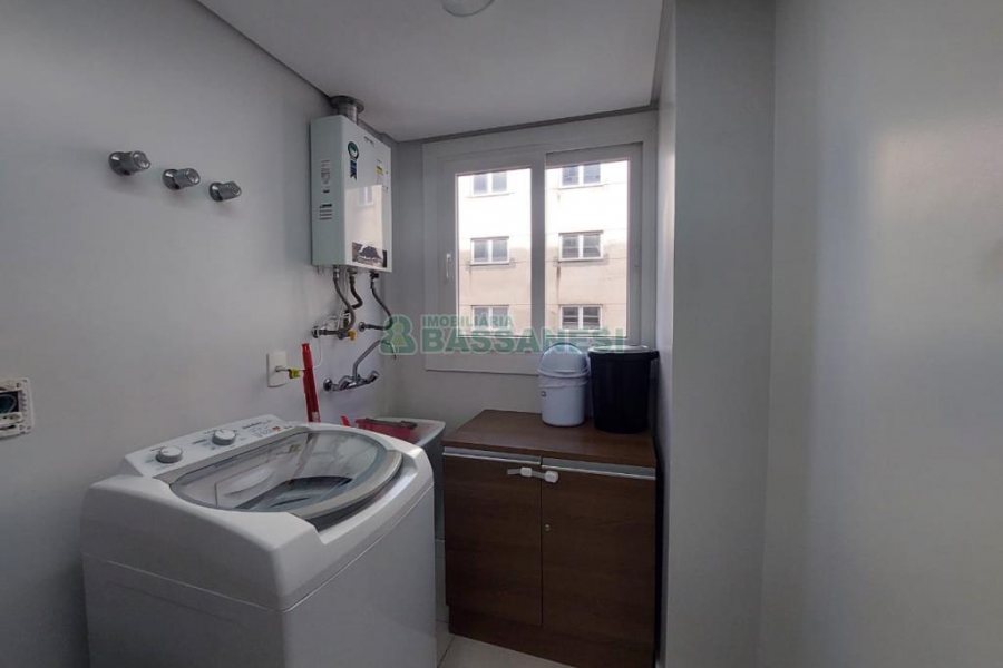 Apto Mobiliado com 65m², 2 dormitórios, 1 vaga, no bairro Villagio Iguatemi em Caxias do Sul para Alugar