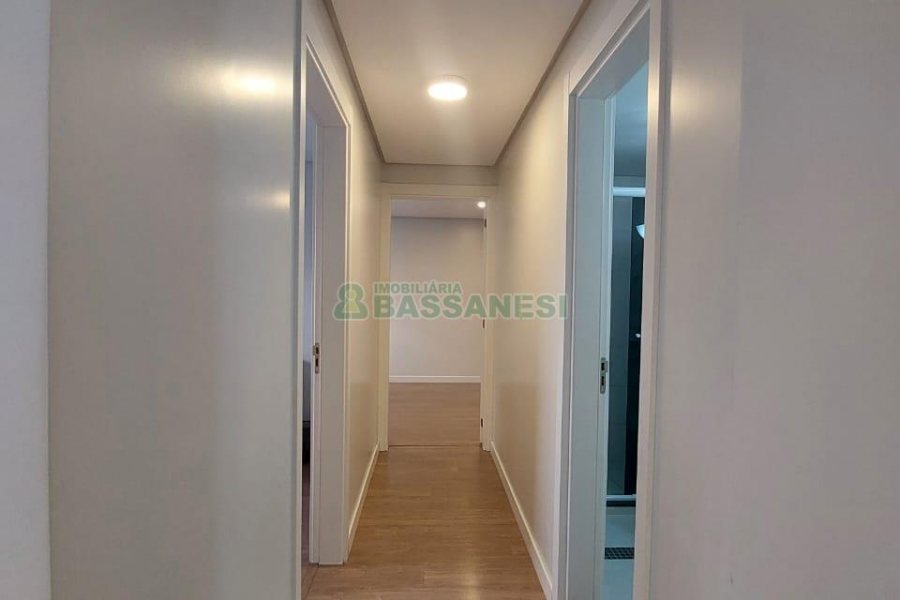 Apto Mobiliado com 65m², 2 dormitórios, 1 vaga, no bairro Villagio Iguatemi em Caxias do Sul para Alugar