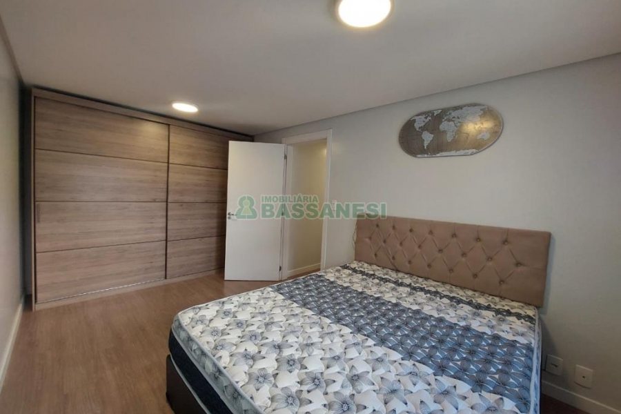 Apto Mobiliado com 65m², 2 dormitórios, 1 vaga, no bairro Villagio Iguatemi em Caxias do Sul para Alugar