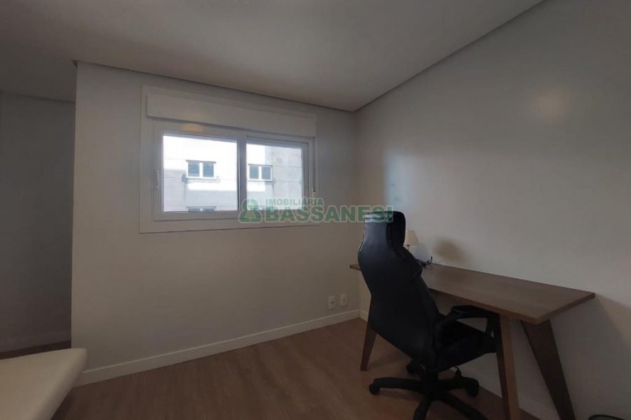 Apto Mobiliado com 65m², 2 dormitórios, 1 vaga, no bairro Villagio Iguatemi em Caxias do Sul para Alugar