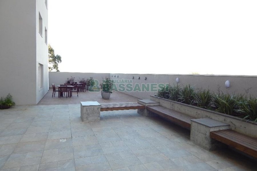 Apto Mobiliado com 65m², 2 dormitórios, 1 vaga, no bairro Villagio Iguatemi em Caxias do Sul para Alugar