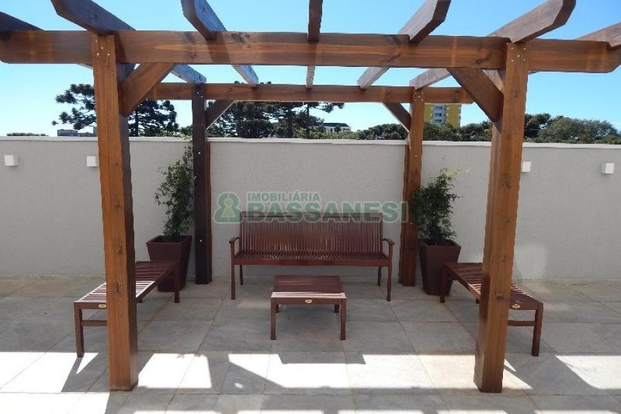 Apto Mobiliado com 65m², 2 dormitórios, 1 vaga, no bairro Villagio Iguatemi em Caxias do Sul para Alugar