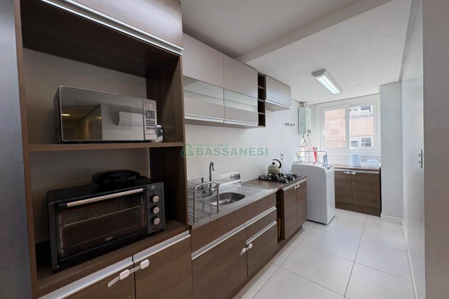 Apto Mobiliado com 65m², 2 dormitórios, 1 vaga, no bairro Villagio Iguatemi em Caxias do Sul para Alugar