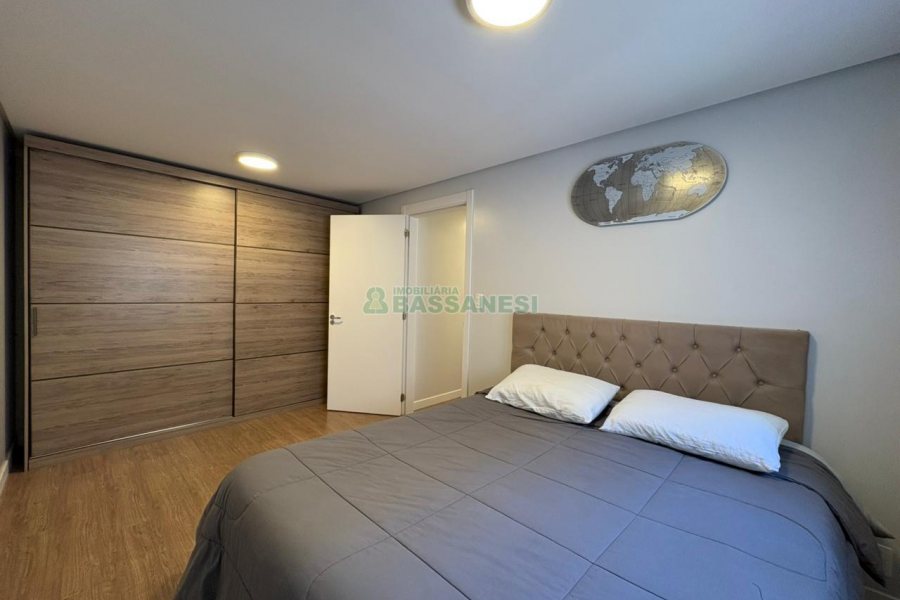 Apto Mobiliado com 65m², 2 dormitórios, 1 vaga, no bairro Villagio Iguatemi em Caxias do Sul para Alugar